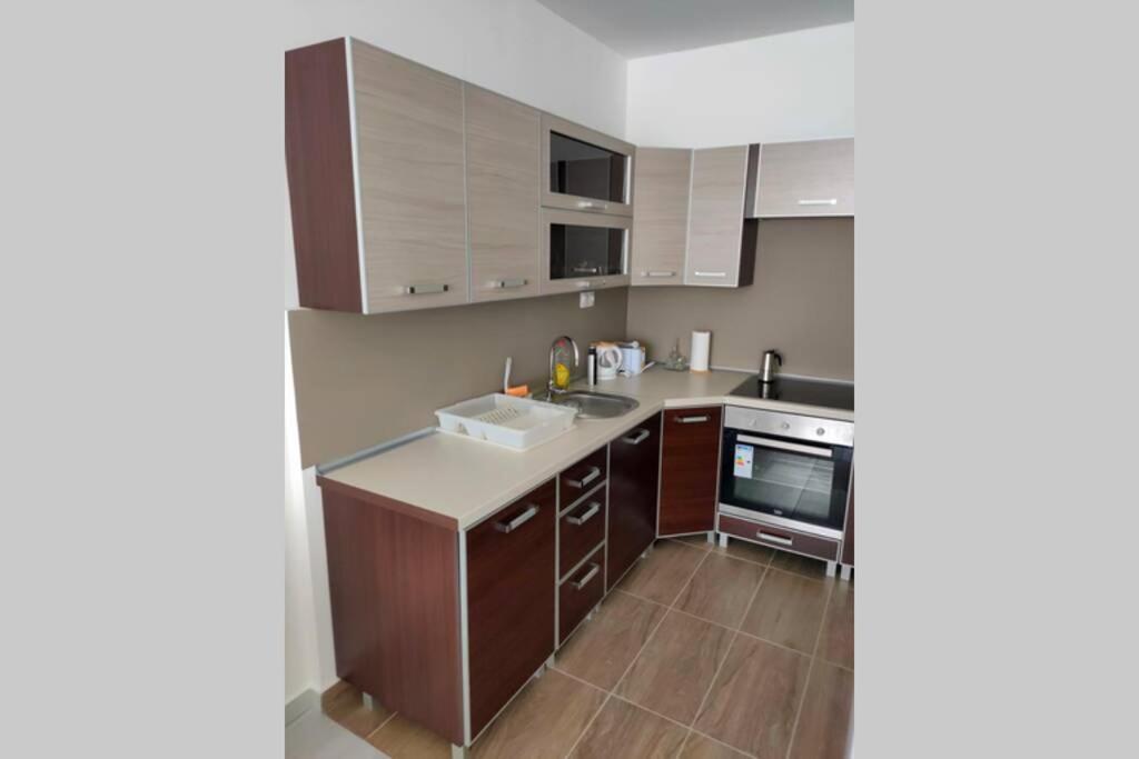 Plaza Apartman - City Center, Free Parking, Free Wifi Debrecen Dış mekan fotoğraf